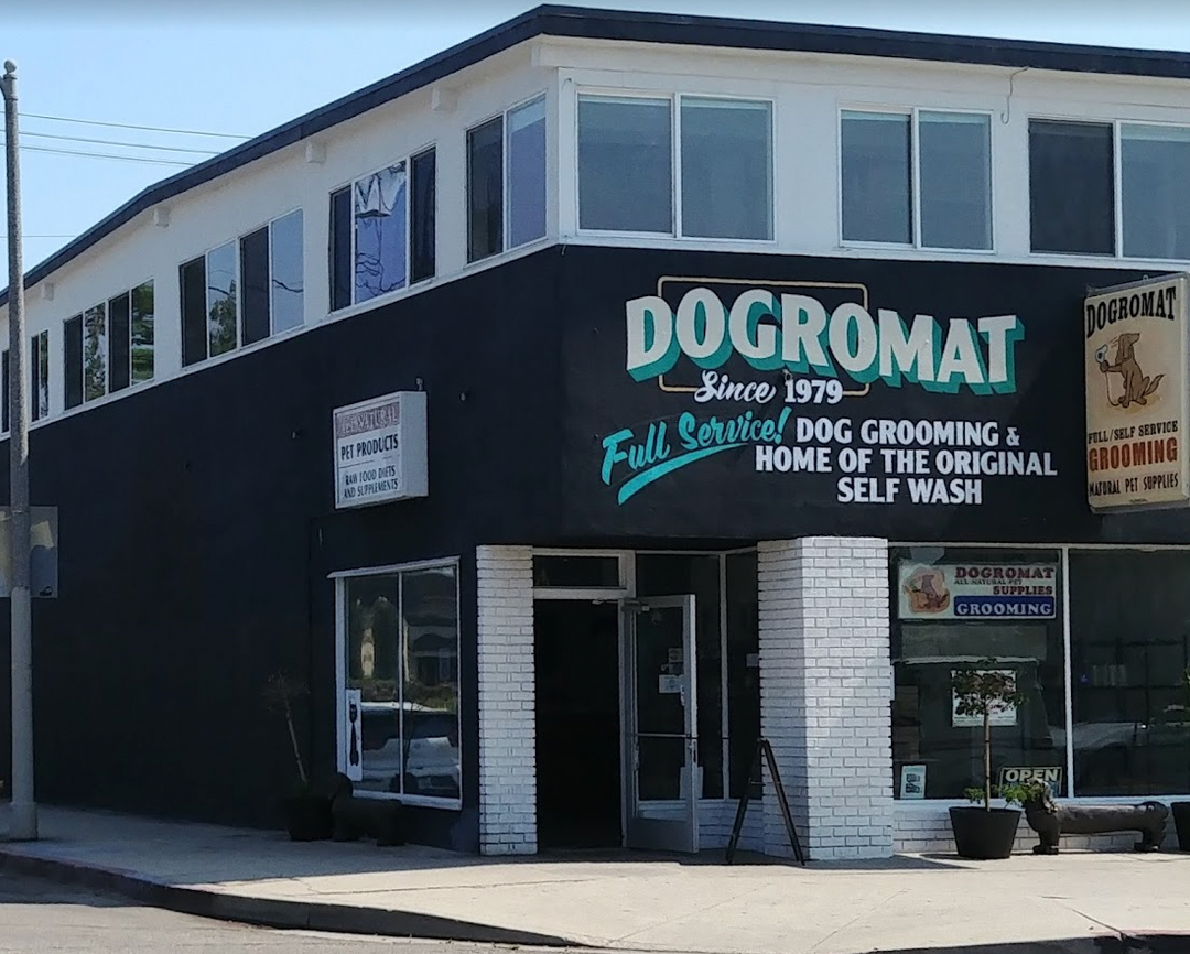 Pawlistic Brings Premium Pet Treats to Dogromat: The Best Dog Care in Marina del Rey, CA