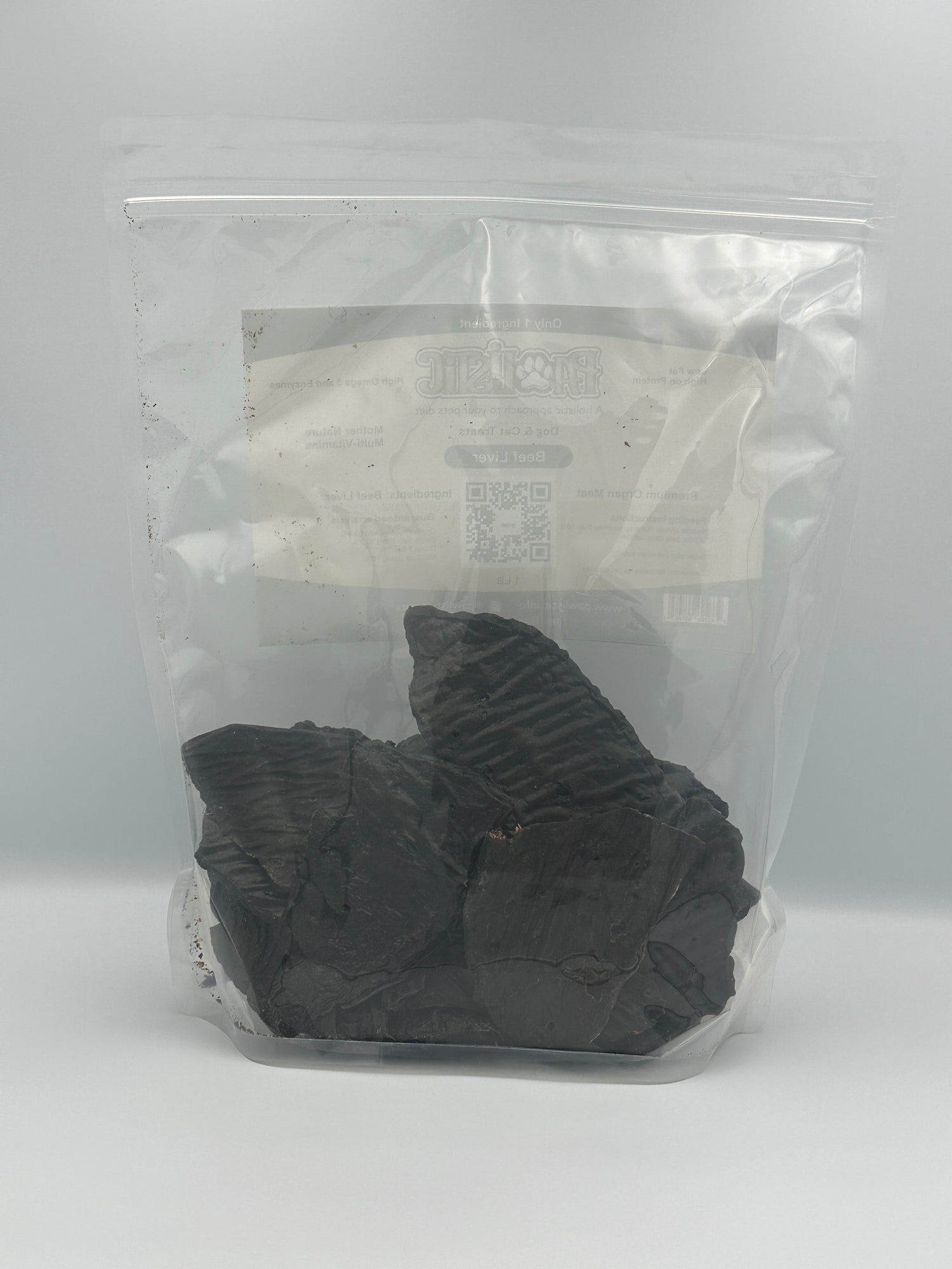 Package of 1 lb Pawlistic Beef Liver dog and cat treats, showcasing the premium, natural treats made from free-range, grass-fed beef. The packaging highlights its single-ingredient, hormone-free, and antibiotic-free features, emphasizing the nutritious benefits for pets.
